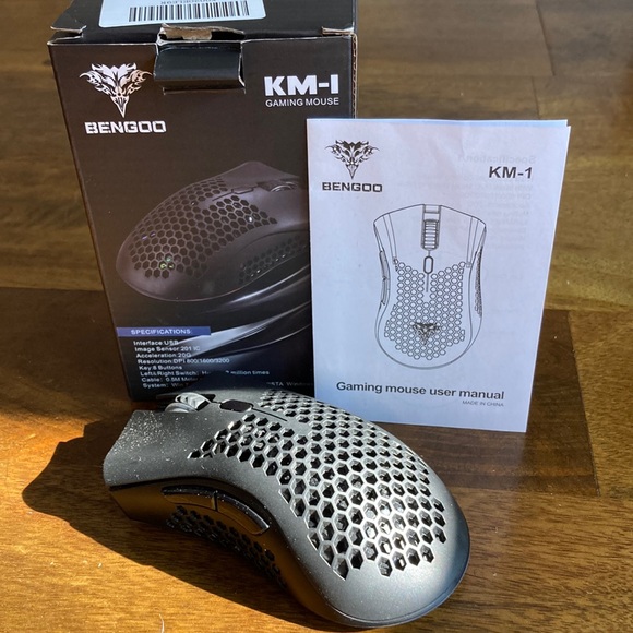BENGOO KM-1 Gaming Mouse - Picture 1 of 3